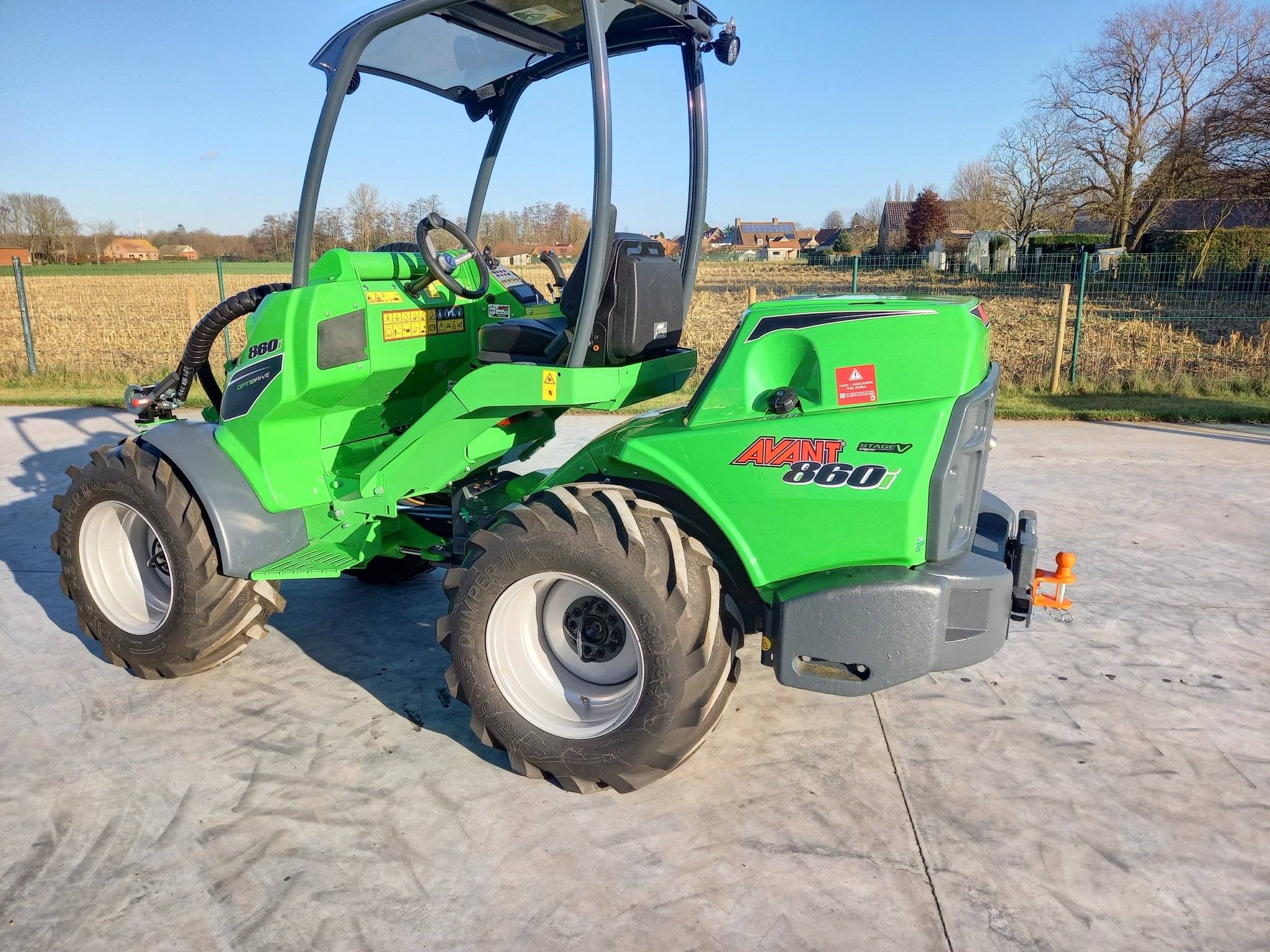 AVANT 860I direct uit stock leverbaar