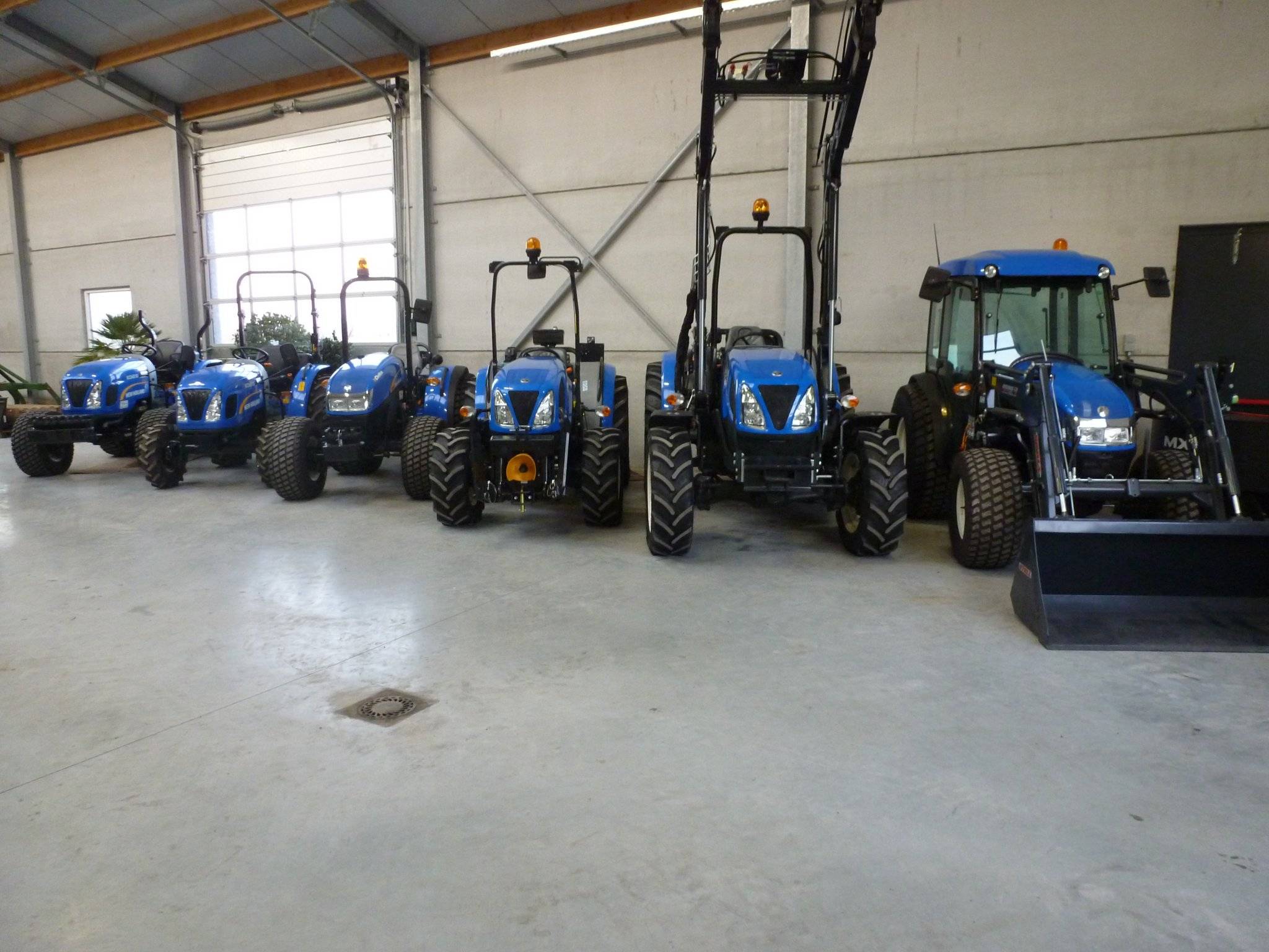DIVERSE MINI TRACTOREN op voorraad