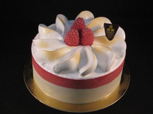 Vanille met sorbet framboos