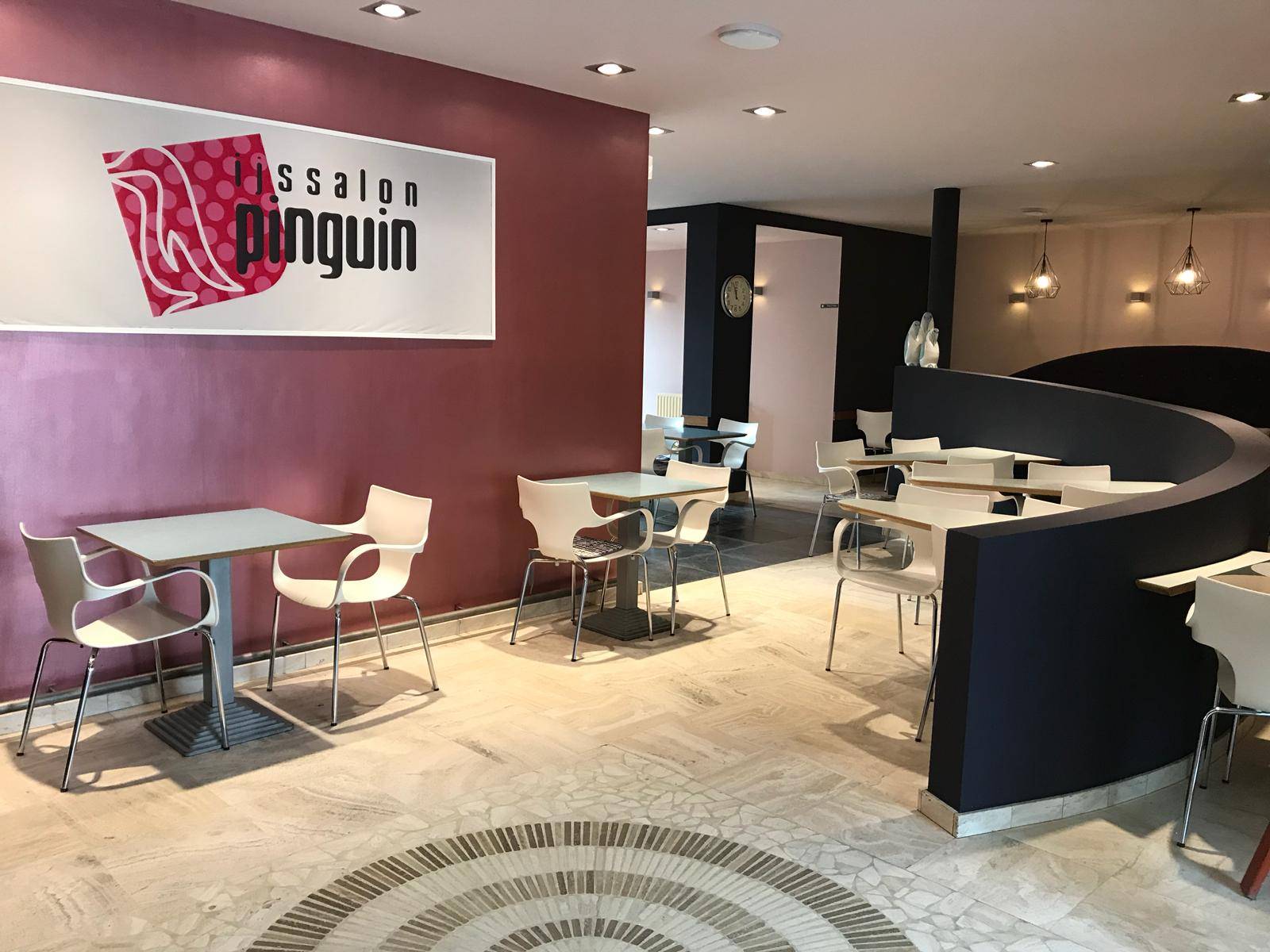 interieur pinguin- Herentalsebaan 268 Deurne - 49 zitplaatsen
