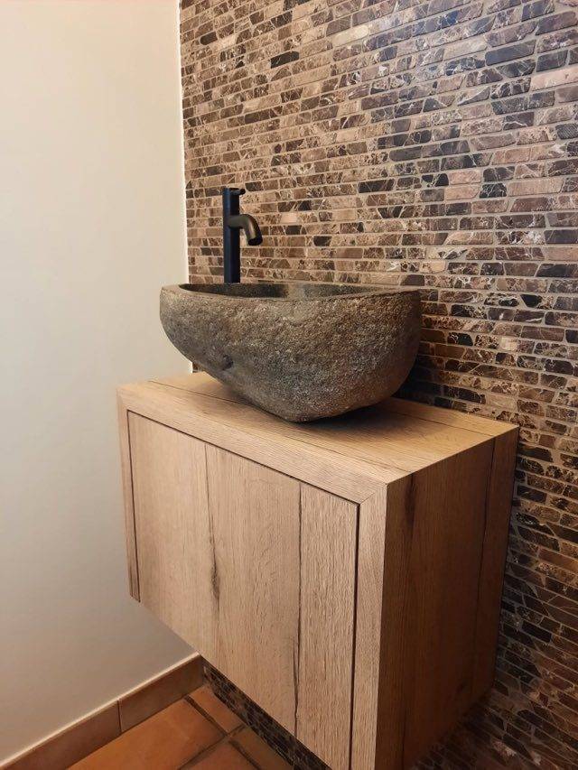 wc kastje  in formica  houtkleur