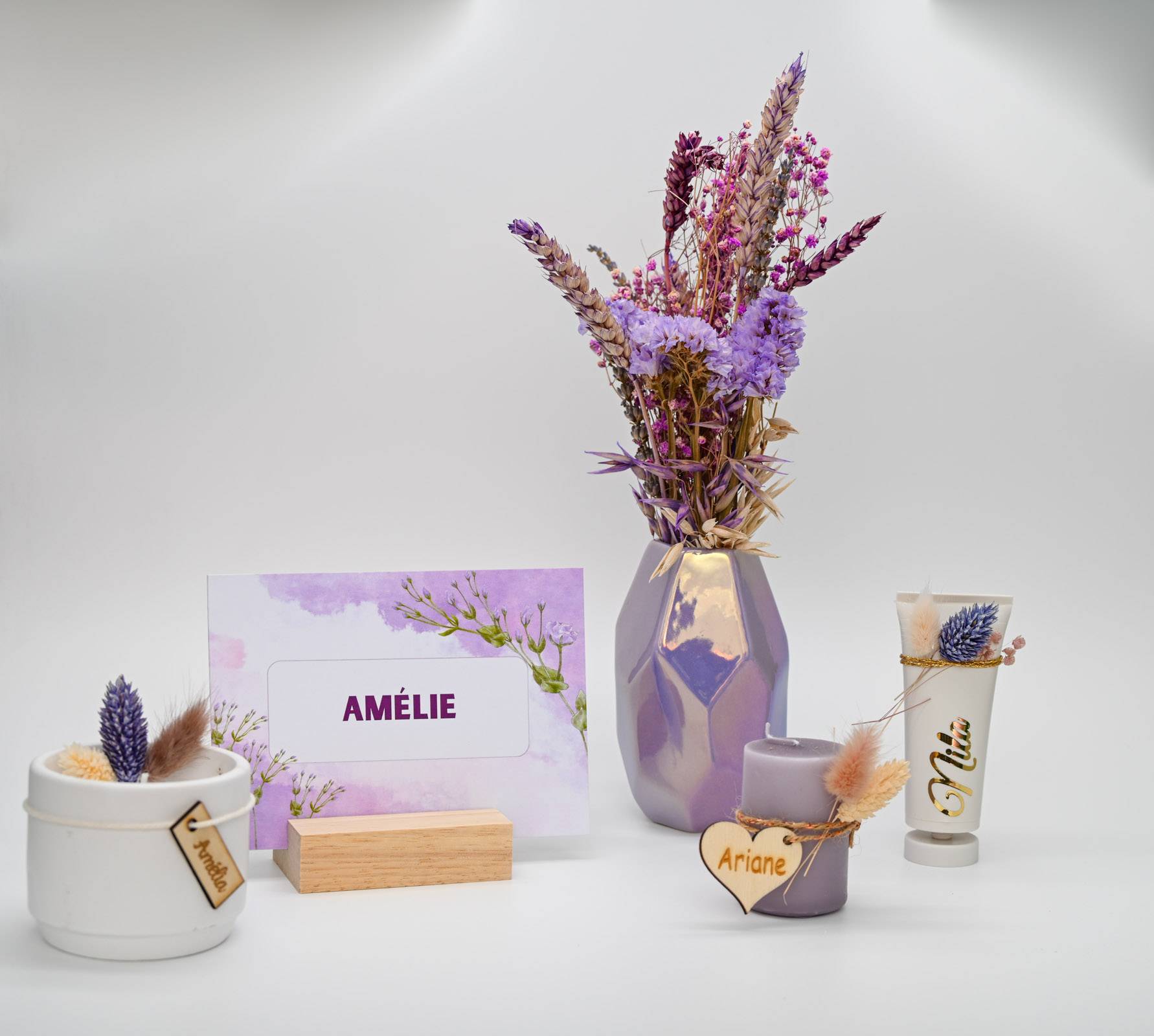 Geboortekaartje en bedankjes kleur lila