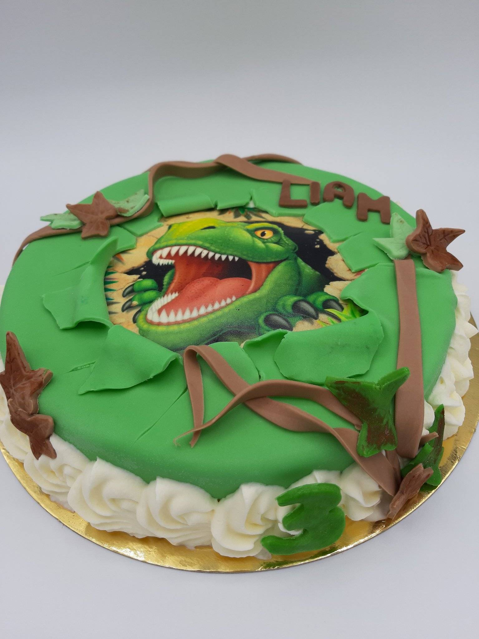 dino taart 10 personen